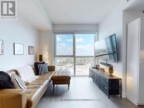 3009 - 225 Village Green Square, Toronto, ON - Indoor Photo Showing Living Room