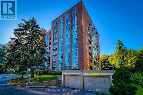 108 - 1225 North Shore Boulevard, Burlington, ON - Outdoor With Facade