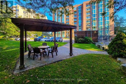 108 - 1225 North Shore Boulevard, Burlington, ON - Outdoor