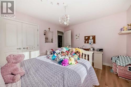 182 Cranarch Place Se, Calgary, AB - Indoor Photo Showing Bedroom