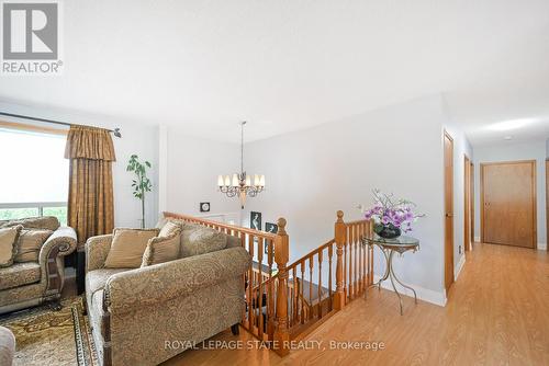 515 Brock Road, Hamilton, ON - Indoor