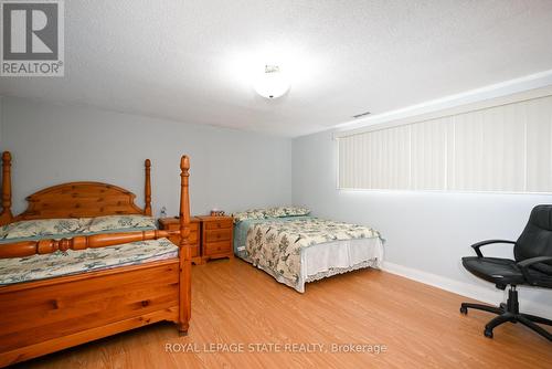 515 Brock Road, Hamilton, ON - Indoor Photo Showing Bedroom