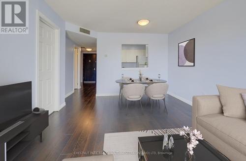 803 - 10 Ellen Street E, Kitchener, ON - Indoor Photo Showing Living Room