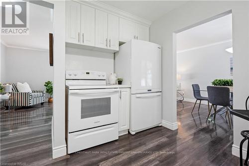 184 Gatewood Road, Kitchener, ON - Indoor Photo Showing Kitchen