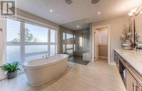 98 Deer Creek Street, Kitchener, ON - Indoor Photo Showing Bathroom