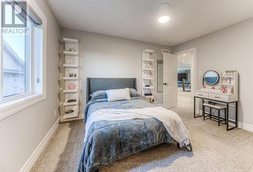 98 Deer Creek Street, Kitchener, ON - Indoor Photo Showing Bedroom