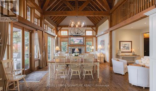 103 Hoggard Court, Blue Mountains, ON - Indoor Photo Showing Dining Room