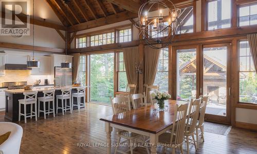 103 Hoggard Court, Blue Mountains, ON - Indoor Photo Showing Dining Room