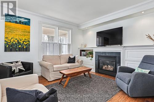 155 Clark Street, Blue Mountains, ON - Indoor Photo Showing Living Room With Fireplace