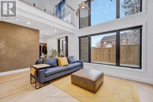 29 Hurst Avenue, Kitchener, ON - Indoor Photo Showing Living Room