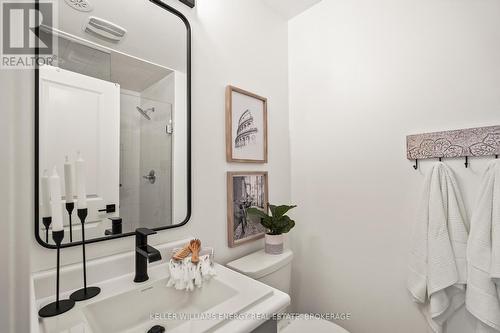 302 - 2550 Castlegate Crossing, Pickering (Duffin Heights), ON - Indoor Photo Showing Bathroom