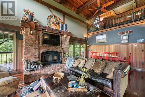 3111 Faywell Road, Pelham, ON - Indoor Photo Showing Living Room With Fireplace