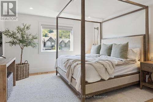 116 Addison Street, Blue Mountains, ON - Indoor Photo Showing Bedroom