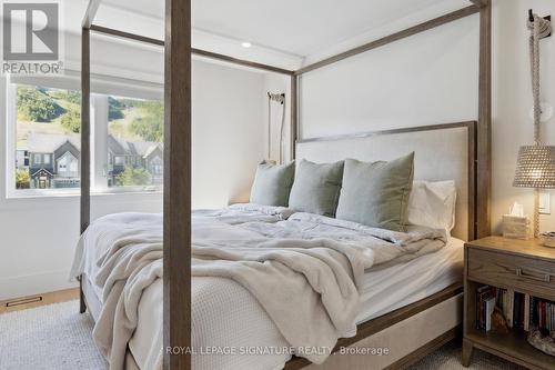 116 Addison Street, Blue Mountains, ON - Indoor Photo Showing Bedroom