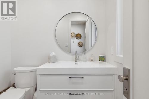 116 Addison Street, Blue Mountains, ON - Indoor Photo Showing Bathroom