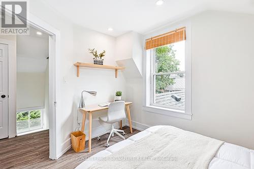 9 Alfred Street W, Blue Mountains, ON - Indoor Photo Showing Bedroom