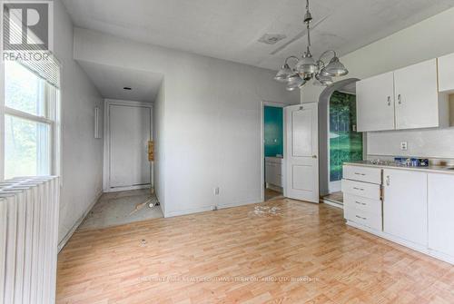 245 Ainslie Street S, Cambridge, ON - Indoor Photo Showing Kitchen