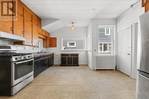 195 County Road 29 Road, Prince Edward County, ON - Indoor Photo Showing Kitchen