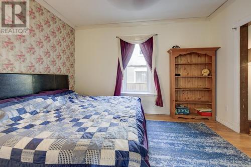 15 St Leger Street, Kitchener, ON - Indoor Photo Showing Bedroom