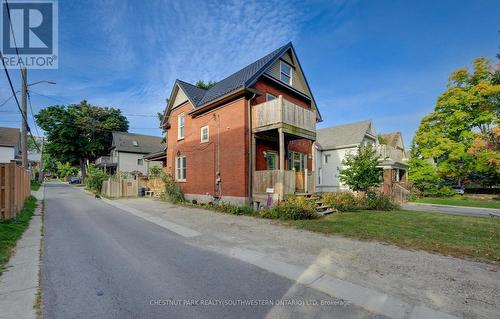 15 St Leger Street, Kitchener, ON - Outdoor