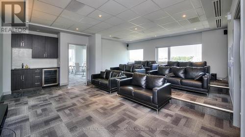 1602 - 1 Victoria Street S, Kitchener, ON - Indoor Photo Showing Living Room