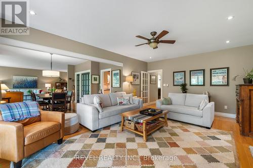 240 Riverview Boulevard, St. Catharines, ON - Indoor Photo Showing Living Room