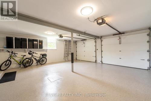 240 Riverview Boulevard, St. Catharines, ON - Indoor Photo Showing Garage