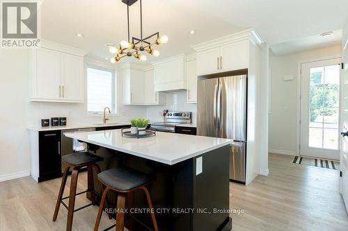 429 George Street, Central Elgin (Port Stanley), ON - Indoor Photo Showing Kitchen With Upgraded Kitchen