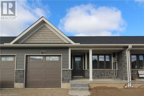 750 18Th Street, Hanover, ON - Outdoor With Deck Patio Veranda With Facade