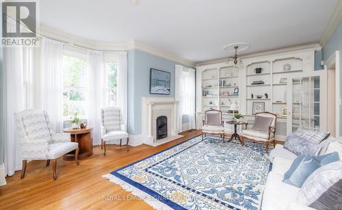 186 Third Street, Collingwood, ON - Indoor Photo Showing Living Room With Fireplace