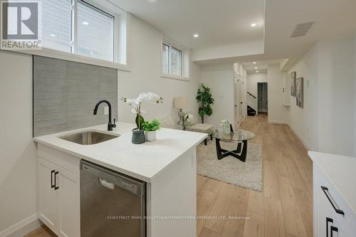 162 Weber Street W, Kitchener, ON - Indoor Photo Showing Kitchen