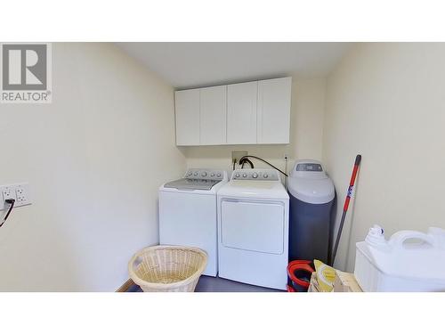 14214 250 Road, Fort St. John, BC - Indoor Photo Showing Laundry Room