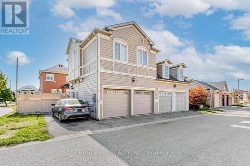 57 Wild Oak Lane, Markham, ON - Outdoor