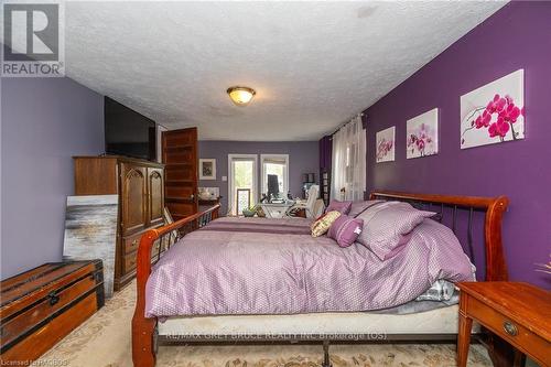 318588 Grey Rd 1, Georgian Bluffs, ON - Indoor Photo Showing Bedroom