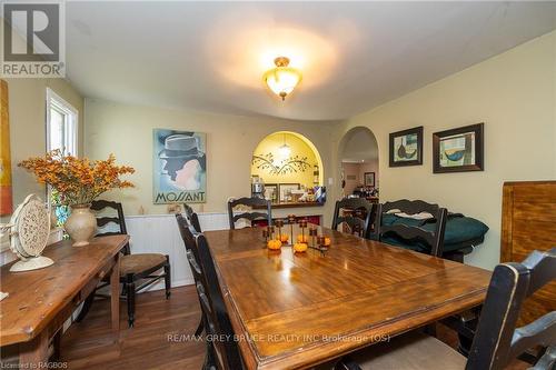 318588 Grey Rd 1, Georgian Bluffs, ON - Indoor Photo Showing Dining Room