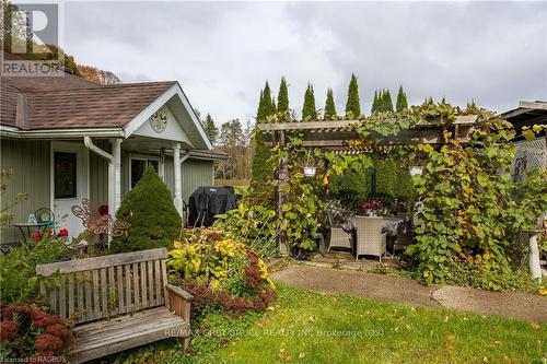 318588 Grey Rd 1, Georgian Bluffs, ON - Outdoor With Deck Patio Veranda