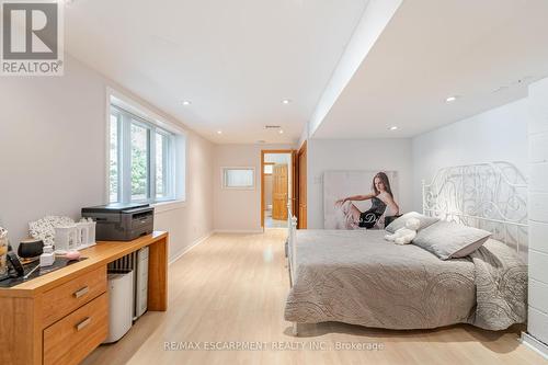 8045 Appleby Line, Milton, ON - Indoor Photo Showing Bedroom