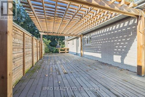 858 Partridge Drive, Burlington, ON - Outdoor With Deck Patio Veranda