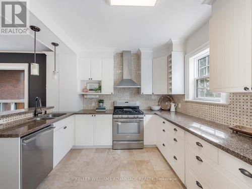 122 Rainsford Road, Toronto, ON - Indoor Photo Showing Kitchen With Double Sink With Upgraded Kitchen