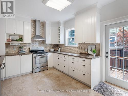 122 Rainsford Road, Toronto, ON - Indoor Photo Showing Kitchen