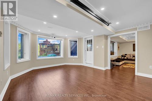 247 Sand Road, East Gwillimbury, ON - Indoor Photo Showing Other Room