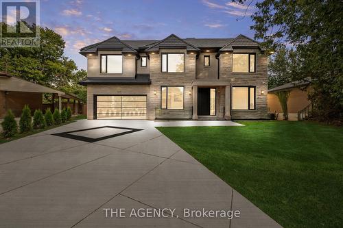 527 Taplow Crescent, Oakville, ON - Outdoor With Facade