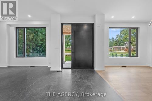 527 Taplow Crescent, Oakville, ON - Indoor Photo Showing Other Room