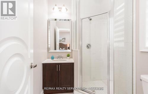 9 Bedouin Crescent, Brampton, ON - Indoor Photo Showing Bathroom