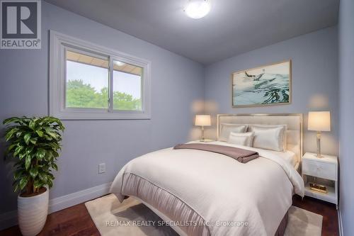 48 Westmount Road S, Waterloo, ON - Indoor Photo Showing Bedroom