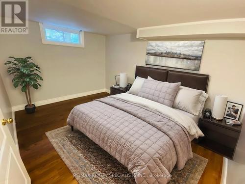 48 Westmount Road S, Waterloo, ON - Indoor Photo Showing Bedroom