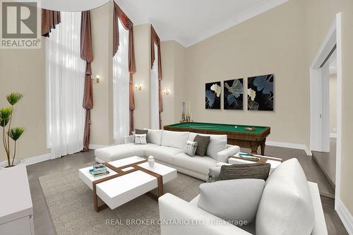 25 Jenkins Drive, Richmond Hill, ON - Indoor Photo Showing Living Room