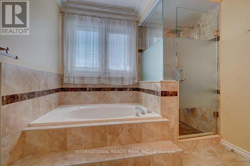 42 Matthew Drive, Vaughan, ON - Indoor Photo Showing Bathroom