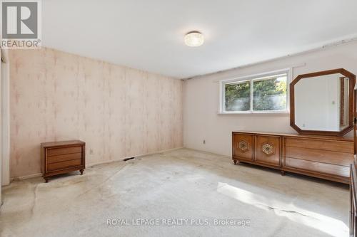 2113 Stonehouse Crescent, Mississauga, ON - Indoor Photo Showing Other Room