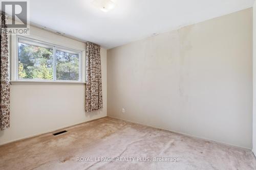 2113 Stonehouse Crescent, Mississauga, ON - Indoor Photo Showing Other Room